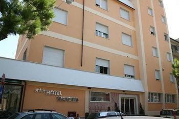 Hotel Victoria 3*